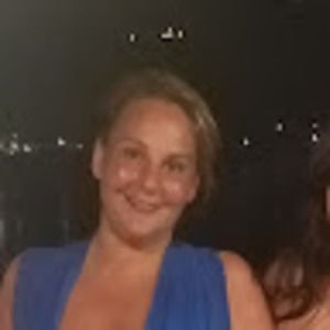 Meet your Posher, Adrienne